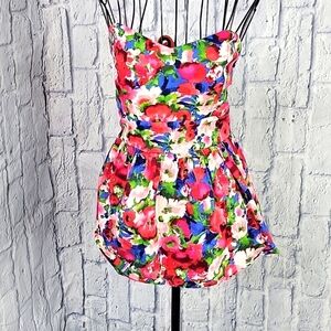 TWENTYONE Floral Strapless Peplum Blouse‎ Medium